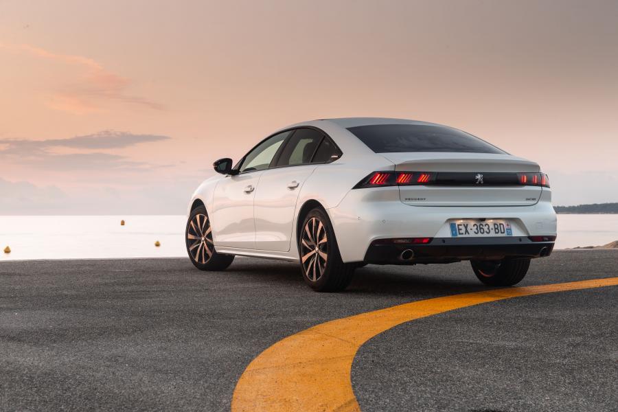  Peugeot 508 GT Line 2018 года  (WW) (фото 40 из 42)